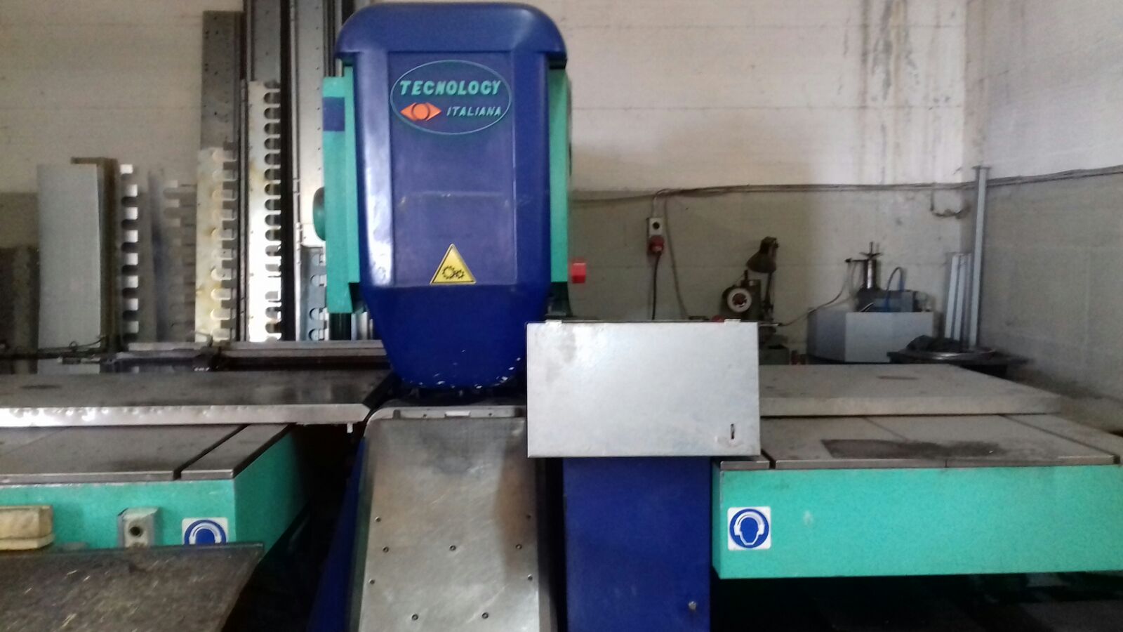 TECNOLOGY 2000X1000  2001